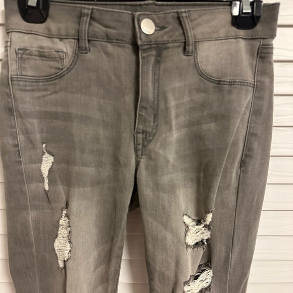 Refuge Jeans Women’s Gray Jeans - Picture 2 of 5